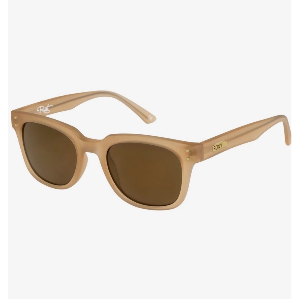 Roxy women’s matte Rita retro sunglasses, like new